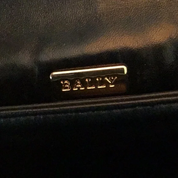 Vintage 1980s Bally Quilted Black Leather Handbag EUC - Picture 9 of 9